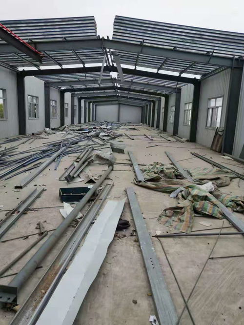 南雄走廊棚噴漆,拱型鋼結(jié)構(gòu)的廠房,施工防腐漆價(jià)格多少錢